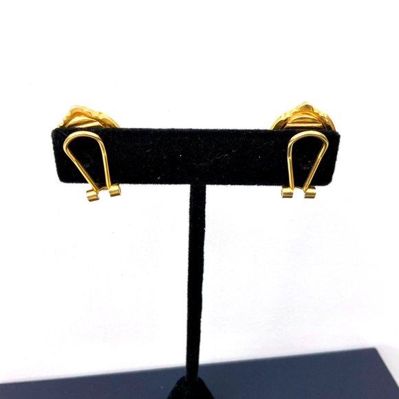 Vintage Liz Claiborne Brushed Gold Shells Clip On Earrings - Picture 7 of 16